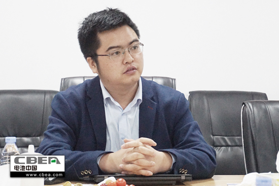 1492152493675025093.jpg 向登 董事總監.jpg