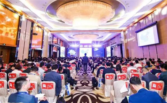 超威電力驚艷亮相第二屆分布式光伏嘉年華 超威電力驚艷亮相第二屆分布式光伏嘉年華