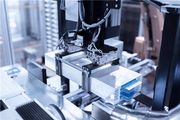 鋰電年中講丨毛利率30%以上! 鋰電設備企業賺錢仍可觀 鋰電年中講丨毛利率30%以上! 鋰電設備企業賺錢仍可觀