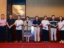 比克電池出席哈啰出行年中供應(yīng)商大會，獲生態(tài)伙伴獎