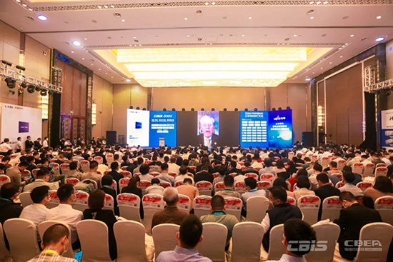 邁進(jìn)全球化·擁抱新市場 第五屆動力電池應(yīng)用國際峰會在寧德開幕 邁進(jìn)全球化·擁抱新市場 第五屆動力電池應(yīng)用國際峰會在寧德開幕