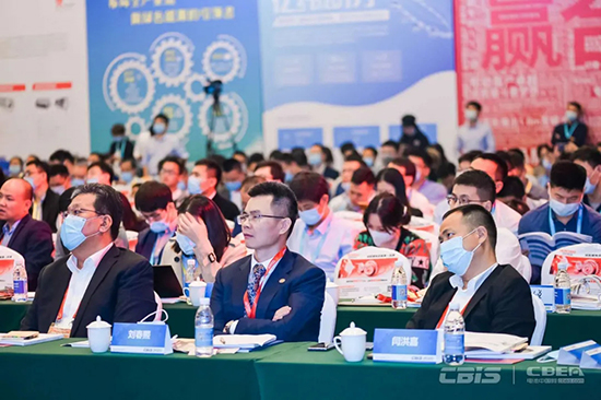 握手動力電池新市場 不斷拓展新能源應用新邊界 握手動力電池新市場 不斷拓展新能源應用新邊界