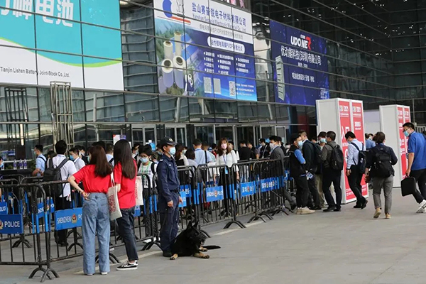 參觀人次10萬(wàn)+ 上千家產(chǎn)業(yè)鏈企業(yè)亮相CIBF2021 參觀人次10萬(wàn)+ 上千家產(chǎn)業(yè)鏈企業(yè)亮相CIBF2021