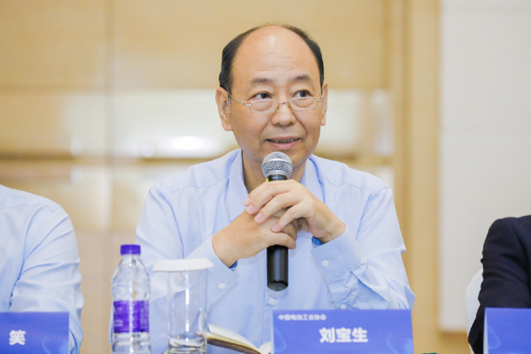 “中國(guó)電動(dòng)車(chē)鋰電安全聯(lián)盟”籌備成立閉門(mén)會(huì)在廣州召開(kāi) “中國(guó)電動(dòng)車(chē)鋰電安全聯(lián)盟”籌備成立閉門(mén)會(huì)在廣州召開(kāi)