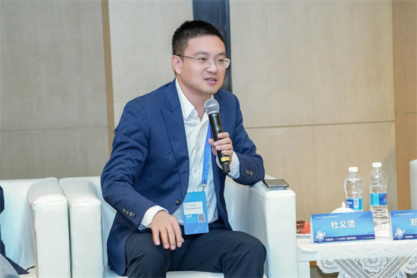 “Li+學(xué)社”高端對話:警惕全球化機(jī)遇下,鋰電企業(yè)的出海挑戰(zhàn)和技術(shù)迭代風(fēng)險(xiǎn) “Li+學(xué)社”高端對話:警惕全球化機(jī)遇下,鋰電企業(yè)的出海挑戰(zhàn)和技術(shù)迭代風(fēng)險(xiǎn)