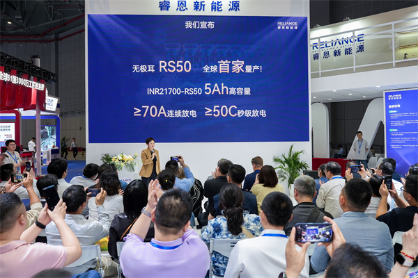 對話丨睿恩新能源創(chuàng)始人陳璇：探索極致，引領(lǐng)無極耳圓柱新標(biāo)準(zhǔn)