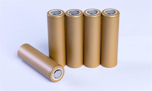 「極耳無界 能量登峰」發(fā)布會(huì)圓滿落幕：睿恩21700-6Ah電池全球首發(fā)，攜手蔡司共繪質(zhì)量新篇章