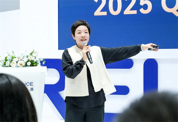 「極耳無界 能量登峰」發(fā)布會(huì)圓滿落幕：睿恩21700-6Ah電池全球首發(fā)，攜手蔡司共繪質(zhì)量新篇章