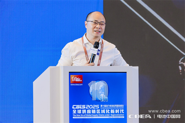 產(chǎn)業(yè)共振!大圓柱電池迎來(lái)“高光時(shí)刻” 產(chǎn)業(yè)共振!大圓柱電池迎來(lái)“高光時(shí)刻”